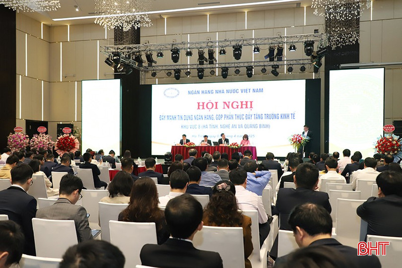 NHNN Việt Nam vừa tổ chức hội nghị kết nối ngân hàng - doanh nghiệp trên địa bàn các tỉnh Nghệ An, Hà Tĩnh, Quảng Bình nhằm gỡ khó cho doanh nghiệp trong tiếp cận vốn. bqbht_br_img-1786.jpg