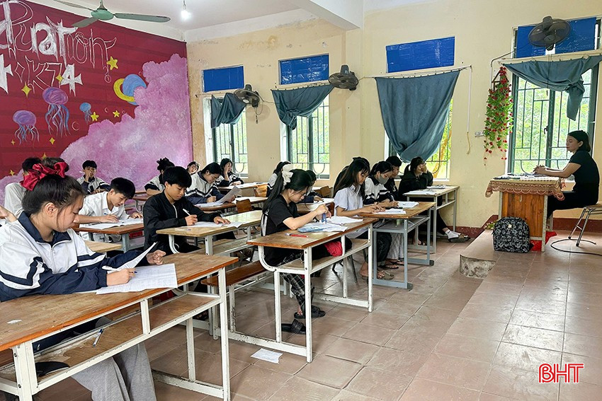 Cette année, les lycées publics non spécialisés accueilleront 13 418 élèves de 10e année. bqbht_br_21.jpg