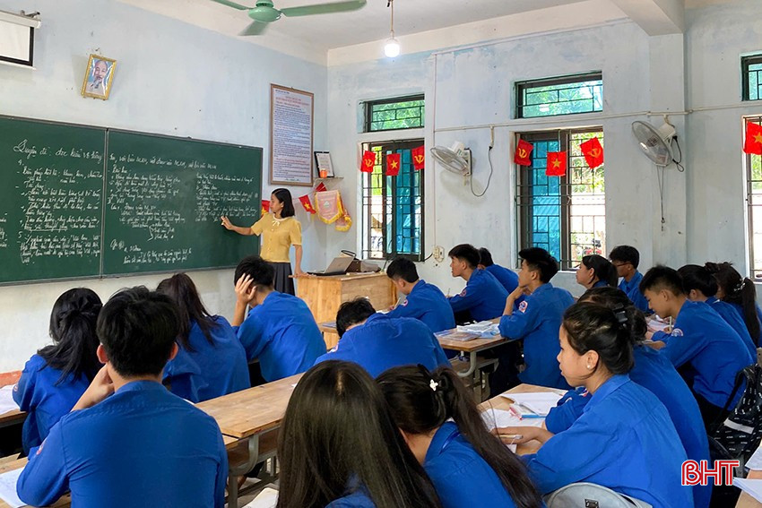 Nỗ lực ôn tập của cô trò TRường THPT Kỳ Anh. bqbht_br_13.jpg