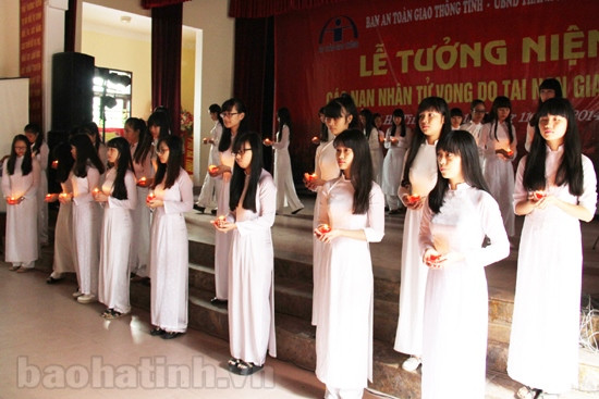 Tưởng niệm các nạn nhân tử vong do tai nạn giao thông ảnh 1