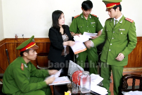 Cô giáo lừa đảo chiếm đoạt hàng tỷ đồng ảnh 3