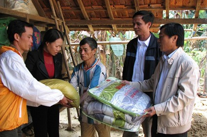 Gia đình anh Nguyễn Trường Vị trống hơ trống hoác