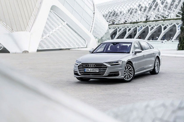 Audi A8 2019 có giá từ 83.800 USD