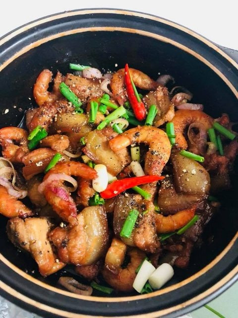 Làm ngay tôm thịt kho tiêu ngon lành cho bữa tối
