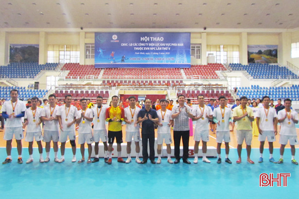 Điện lực Hà Tĩnh vô địch môn bóng đá hội thao các điện lực phía Nam