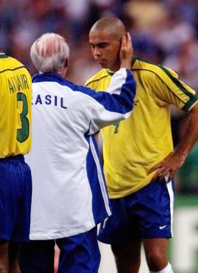 Platini: "Dùng thủ đoạn để Pháp gặp Brazil ở chung kết World Cup 1998" ảnh 3 Platini: “Dùng thủ đoạn để Pháp gặp Brazil ở chung kết World Cup 1998”