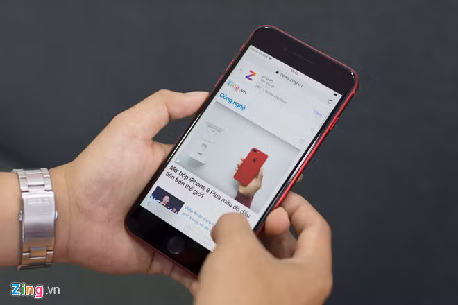 iPhone 8 màu đỏ chính hãng giá 21 triệu đồng