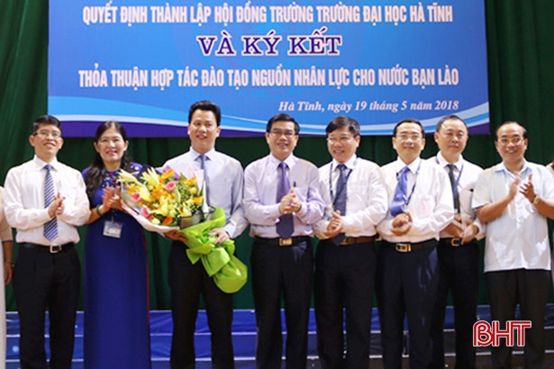 chu tich ubnd tinh giu chuc chu tich hoi dong truong dai hoc ha tinh