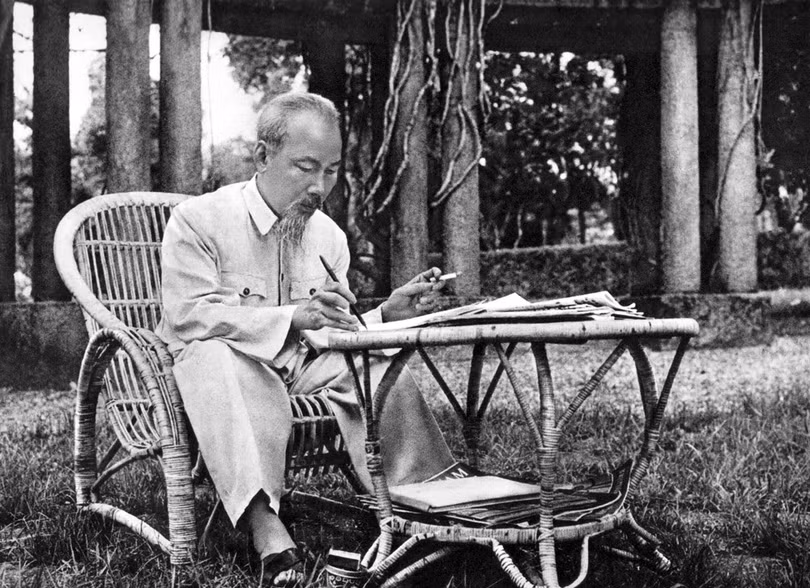 50 bức ảnh lịch sử về Chủ tịch Hồ Chí Minh ảnh 35 50 bức ảnh lịch sử về Chủ tịch Hồ Chí Minh