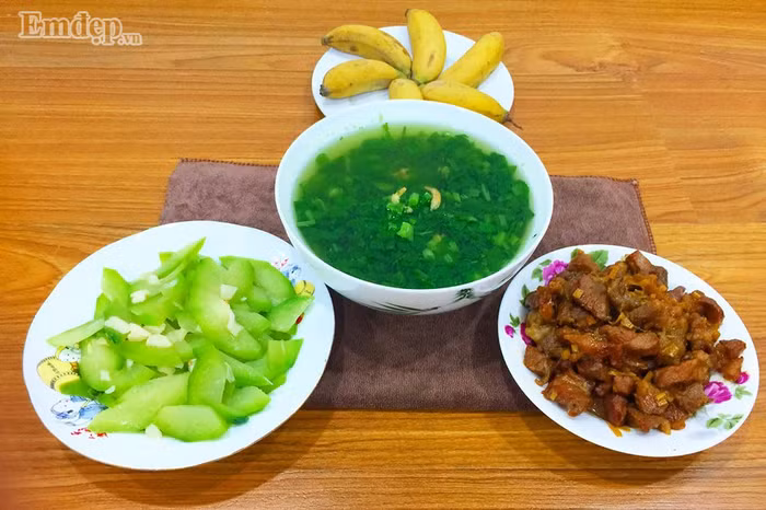 Mâm cơm 4 món cho gia đình thân yêu những ngày hè nóng bức