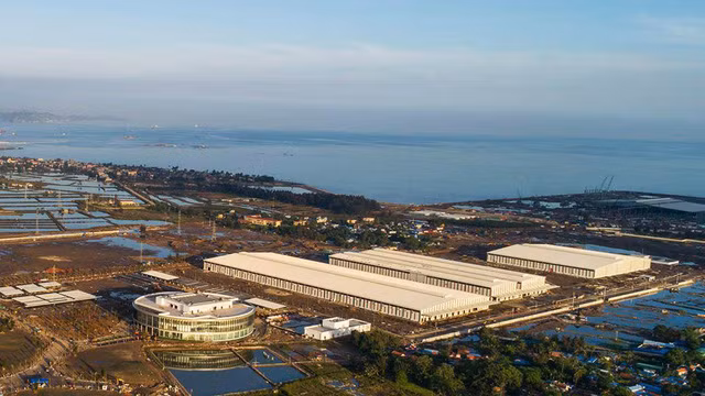 Tỉ phú Phạm Nhật Vượng: Vinfast sẽ sản xuất thêm xe buýt điện ảnh 1 Tỉ phú Phạm Nhật Vượng: Vinfast sẽ sản xuất thêm xe buýt điện