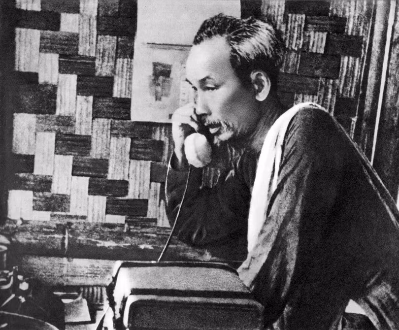 50 bức ảnh lịch sử về Chủ tịch Hồ Chí Minh ảnh 15 50 bức ảnh lịch sử về Chủ tịch Hồ Chí Minh