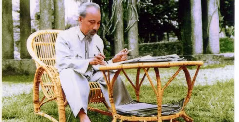 Suy thoái cũng từ chữ “đức” mà ra