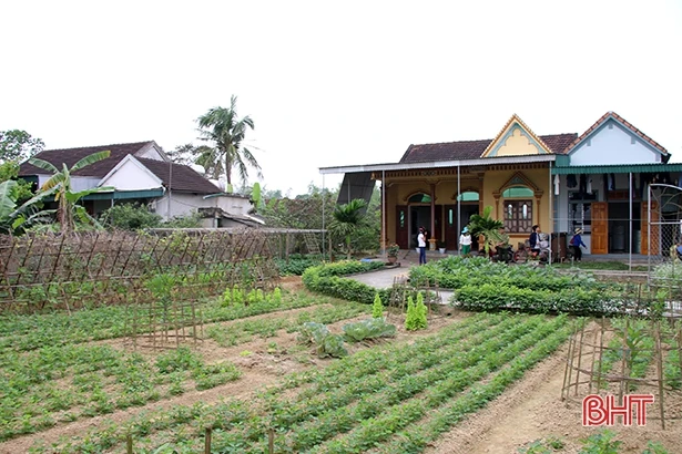 Độc đáo nét "phố trong làng" ở khu dân cư vùng lũ Hà Tĩnh ảnh 3 doc dao net pho trong lang o khu dan cu vung lu ha tinh