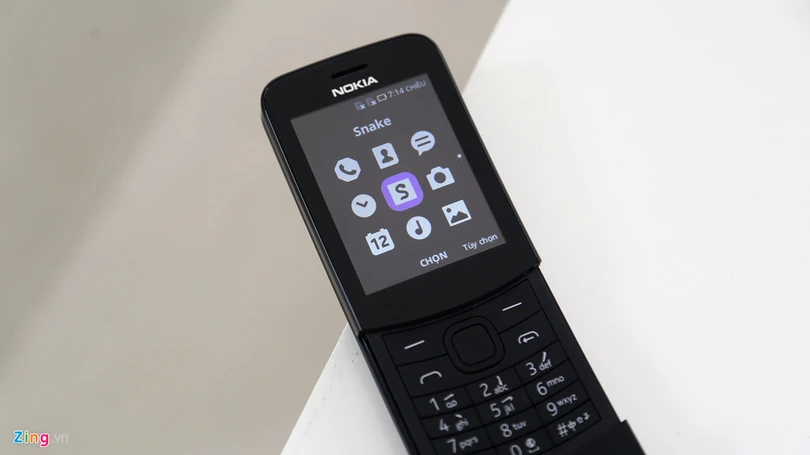 Trải nghiệm nhanh “quả chuối” Nokia 8110 vừa về Việt Nam