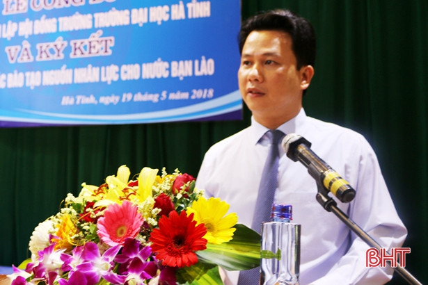 chu tich ubnd tinh giu chuc chu tich hoi dong truong dai hoc ha tinh