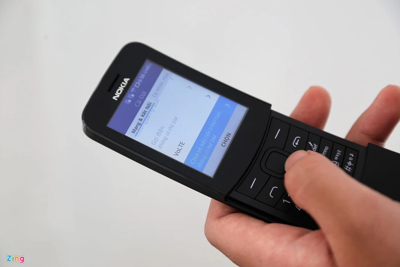 Trải nghiệm nhanh “quả chuối” Nokia 8110 vừa về Việt Nam