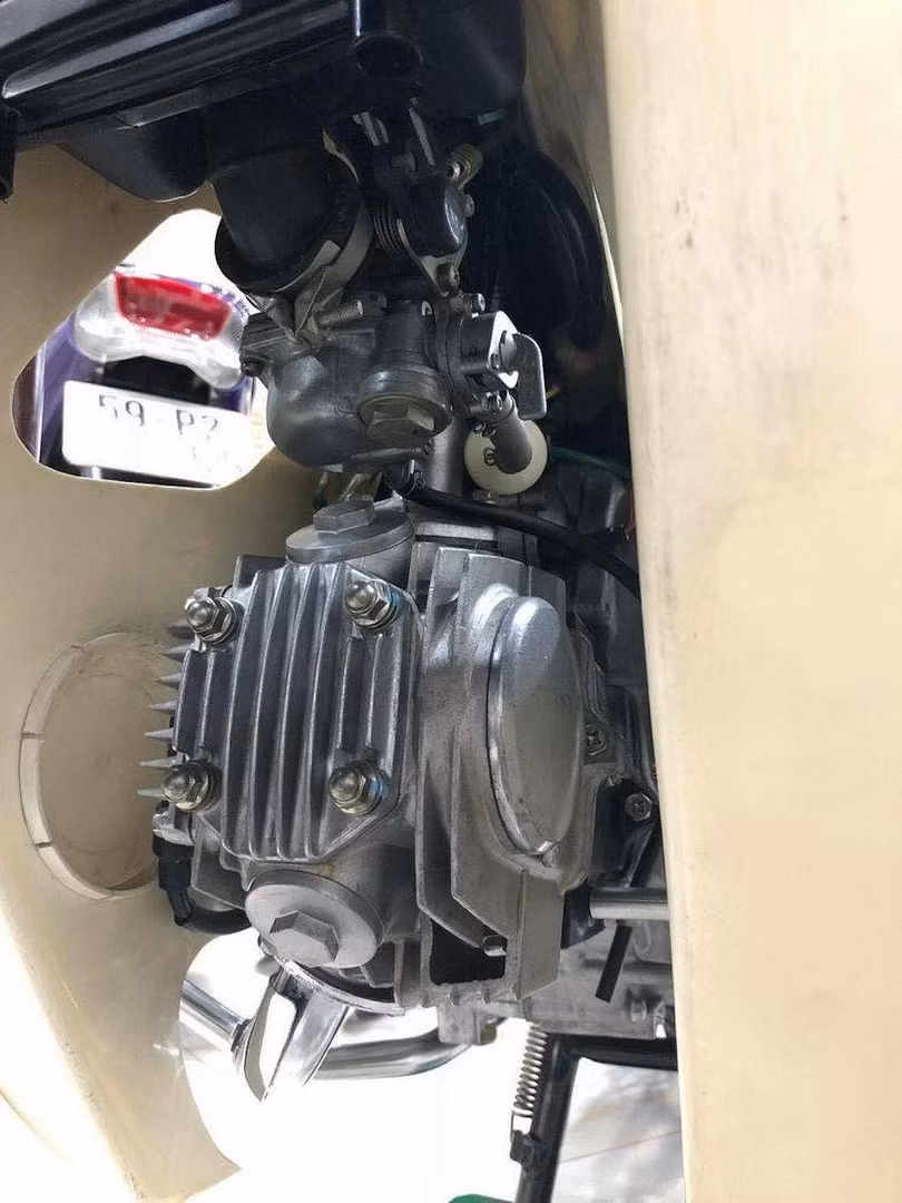 Sốc với Honda Dream II Thái giá 1,13 tỷ tại Việt Nam