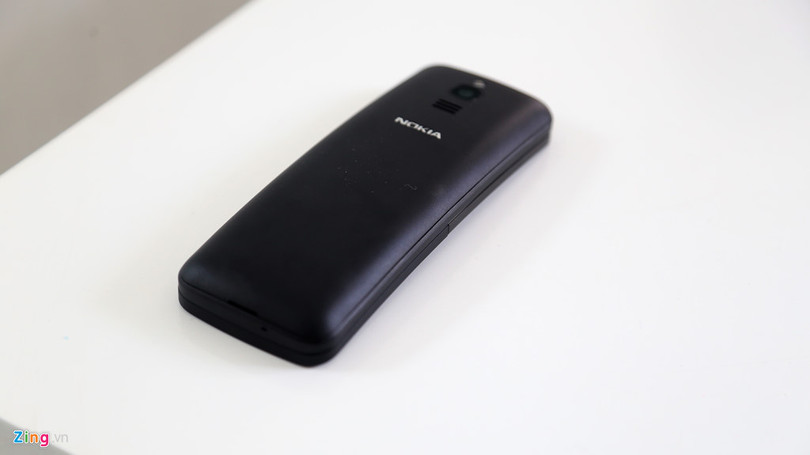 Trải nghiệm nhanh “quả chuối” Nokia 8110 vừa về Việt Nam