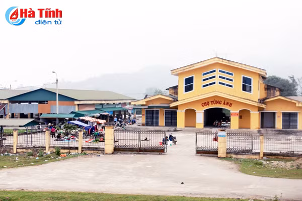 Chuyển đổi mô hình quản lý chợ: Vẫn còn tình trạng bình mới rượu cũ