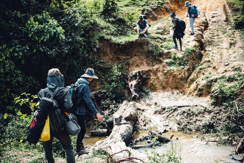 nhung cung duong trekking dep nhung nguy hiem tai viet nam