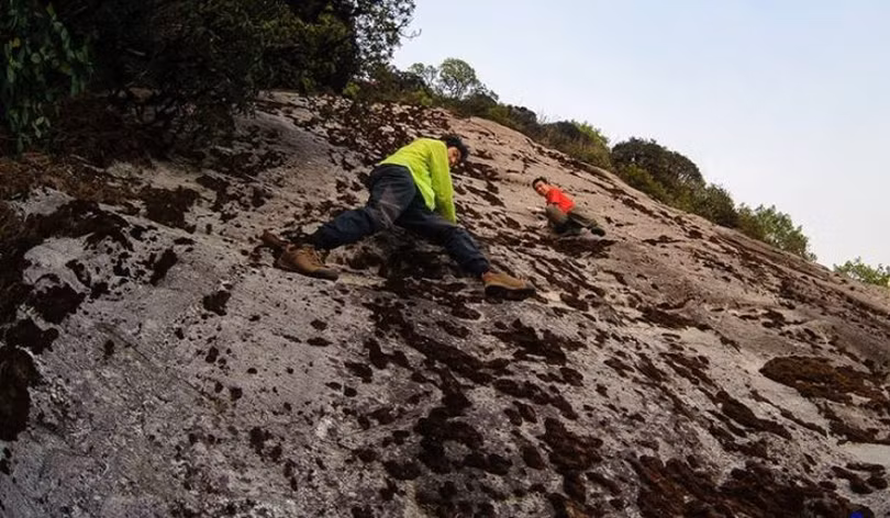 nhung cung duong trekking dep nhung nguy hiem tai viet nam