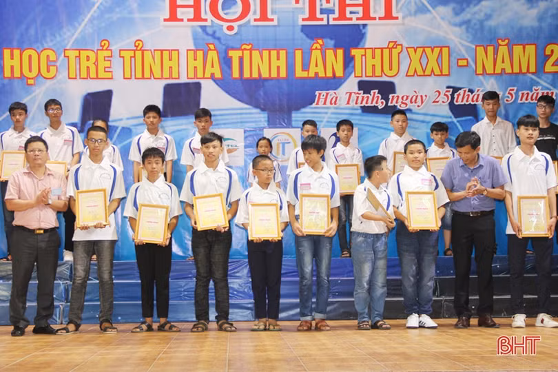 34 học sinh đạt giải hội thi Tin học trẻ Hà Tĩnh lần thứ XXI