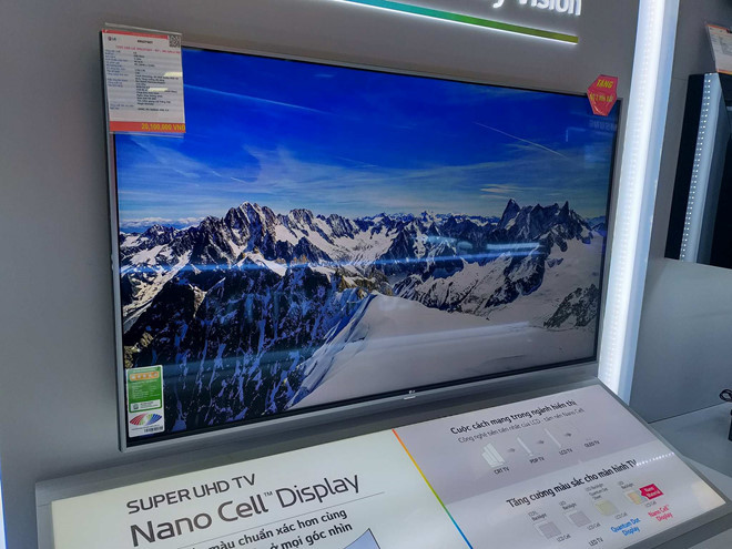 Chưa mua được bản quyền World Cup, tivi đã khuyến mại ầm ầm tại Việt Nam