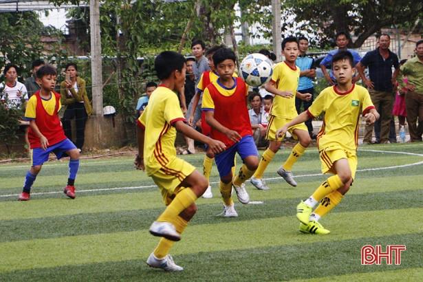 bong da nhi dong ha tinh thi dau hoc hoi nhi dong song lam nghe an