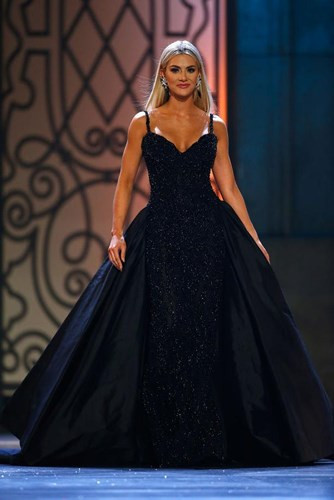 ngam nhan sac my nhan toc vang dang quang hoa hau my 2018