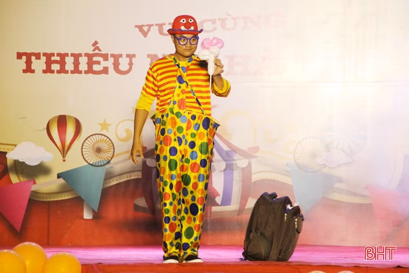 Vui nhộn buổi diễn xiếc miễn phí “Vui cùng thiếu nhi Hà Tĩnh”