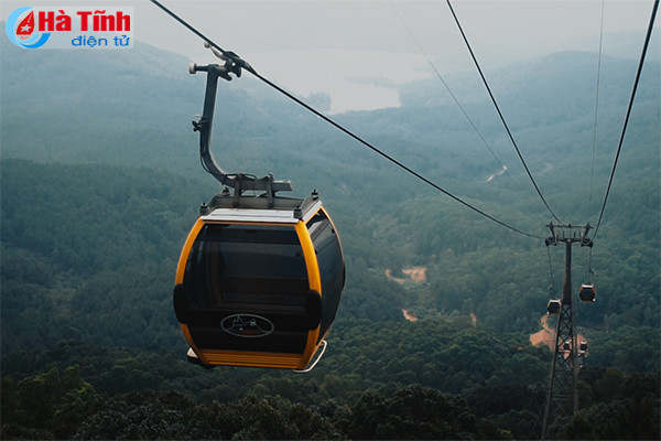 sau lang clip ha tinh vung hoan chau cua doi ban tre nguoi viet song tai nhat