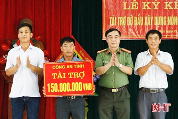 Công an tỉnh đỡ đầu xã Bắc Sơn xây dựng nông thôn mới