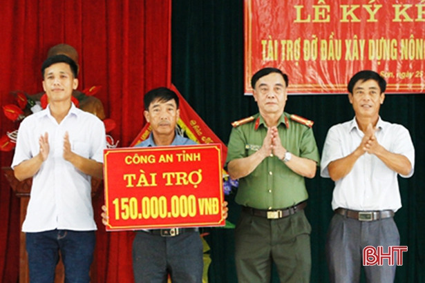 Công an tỉnh đỡ đầu xã Bắc Sơn xây dựng nông thôn mới