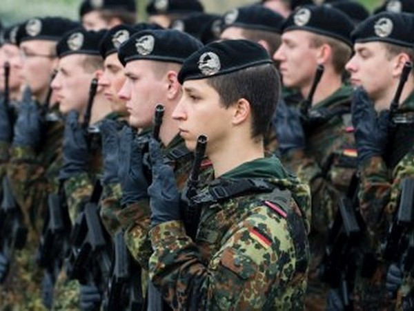 Hãng Funke: Đức phát hiện gần 90 đối tượng cực đoan trong quân đội