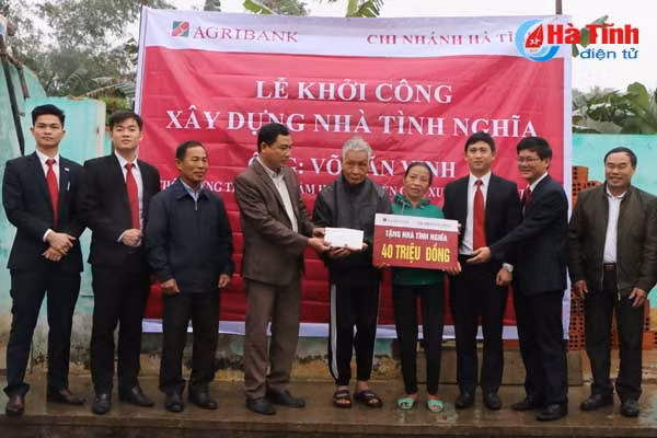 nganh ngan hang dong hanh voi nguoi ngheo ha tinh