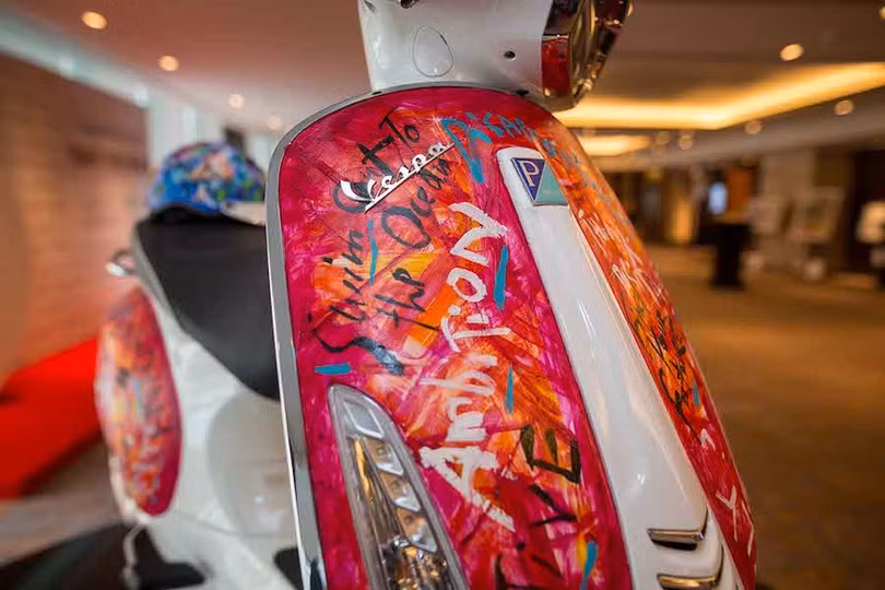 vespa sprint gia gan 600 trieu dong lap ky luc xe scooter dat nhat viet nam