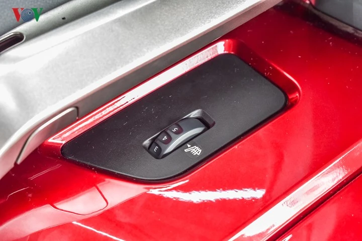 Cận cảnh Honda Gold Wing giá 1,2 tỷ đồng vừa xuất hiện tại Việt Nam