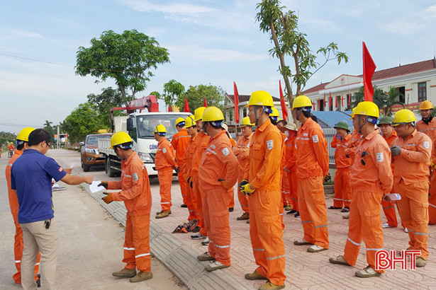 dien luc ha tinh tang cuong chinh trang luoi dien co so