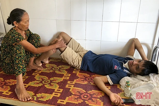 Đời sinh ra bắt làm người tàn tật đã khổ, còn bắt tôi mang bệnh hiểm nghèo