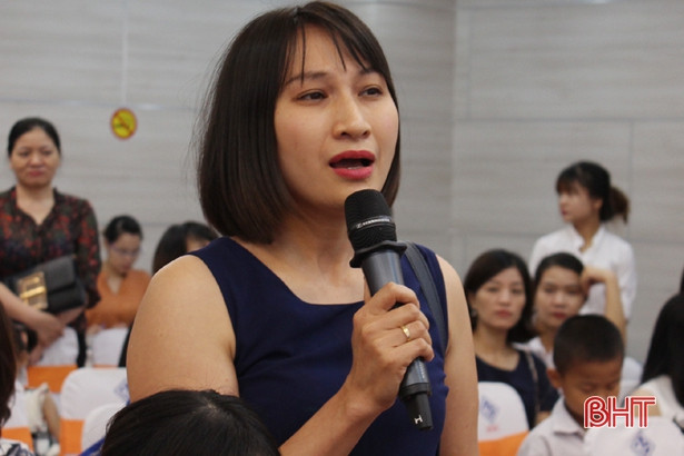 Giúp con nhận biết bản thân