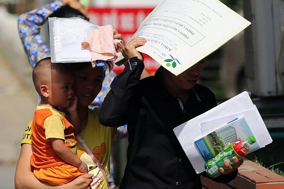 can trong khi tre bi say nang