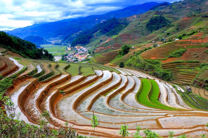 kham pha 30 dia diem du lich viet nam