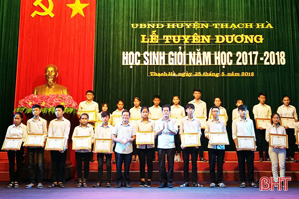 Thạch Hà tuyên dương học sinh giỏi các cấp