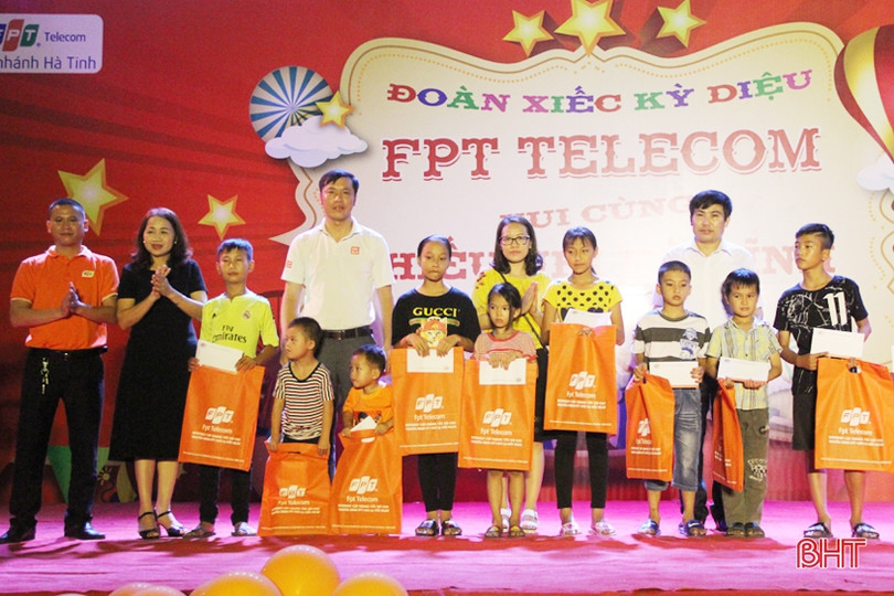 Vui nhộn buổi diễn xiếc miễn phí “Vui cùng thiếu nhi Hà Tĩnh”