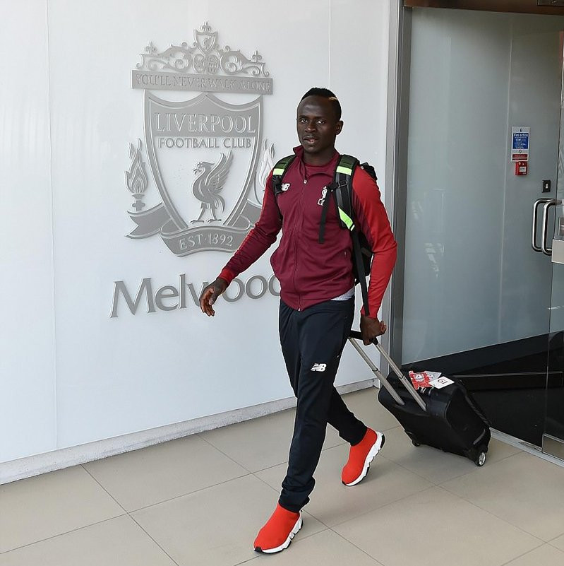 Dàn sao Liverpool khí thế ngút trời bay sang Kiev