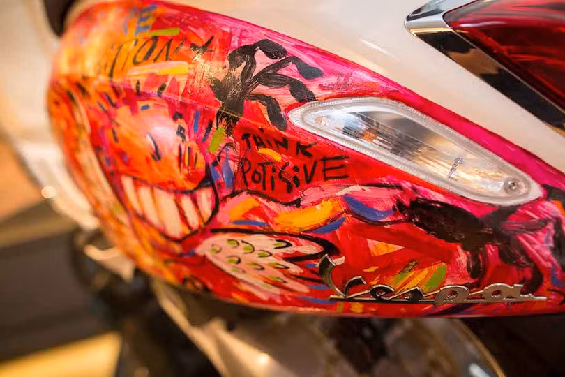 vespa sprint gia gan 600 trieu dong lap ky luc xe scooter dat nhat viet nam