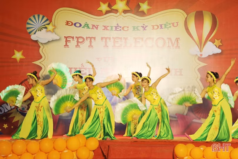 Vui nhộn buổi diễn xiếc miễn phí “Vui cùng thiếu nhi Hà Tĩnh”