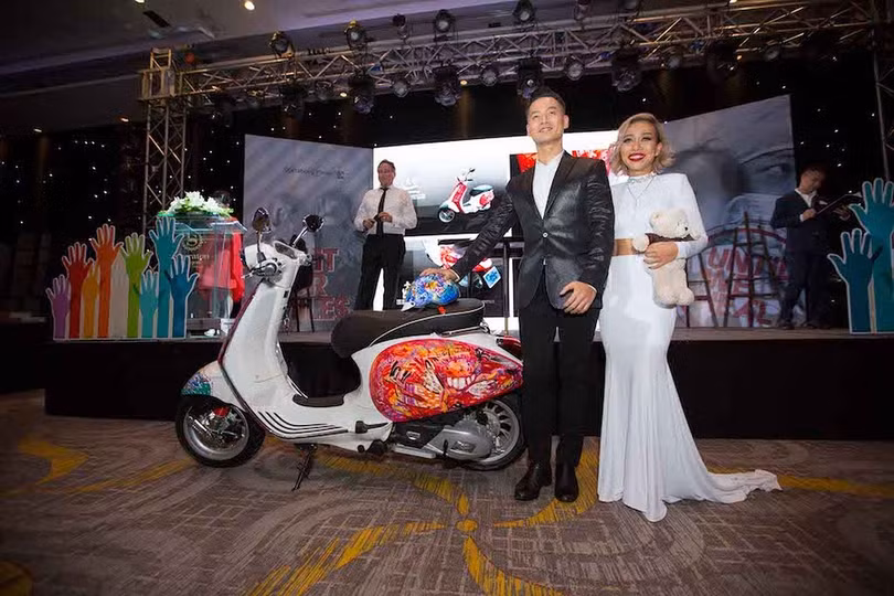 vespa sprint gia gan 600 trieu dong lap ky luc xe scooter dat nhat viet nam