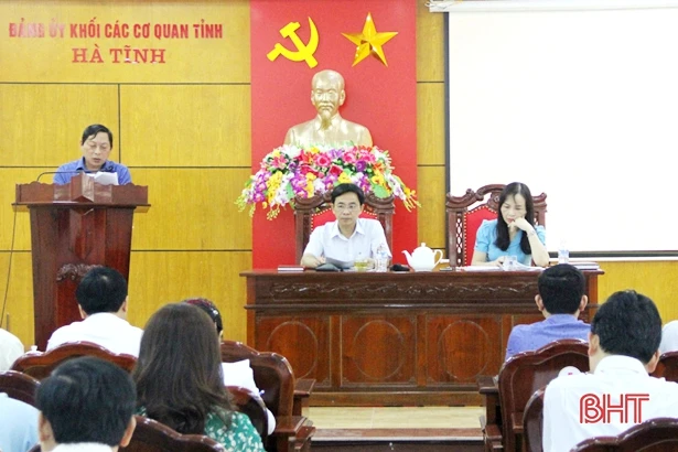 phat huy vai tro trach nhiem nguoi dung dau trong thuc hien cac nghi quyet cua dang